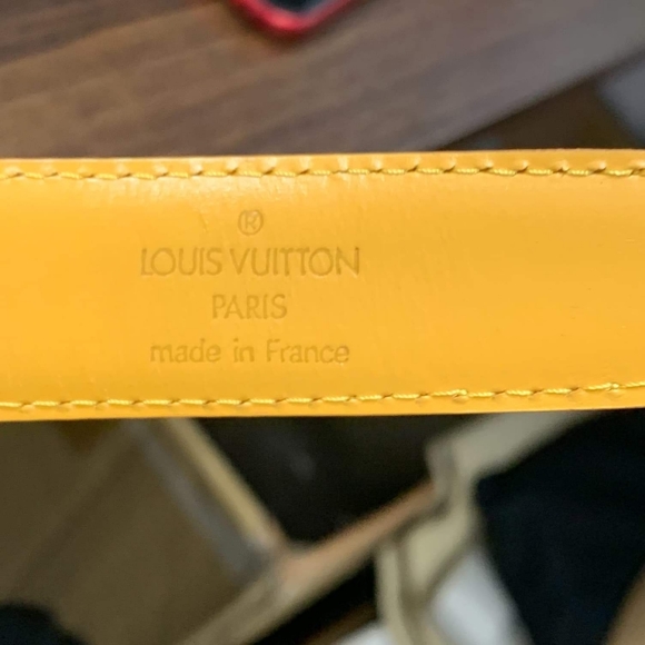 Luis Vuitton Yellow Epi Belt Size 85 or 34 in. Authentic - Picture 9 of 11